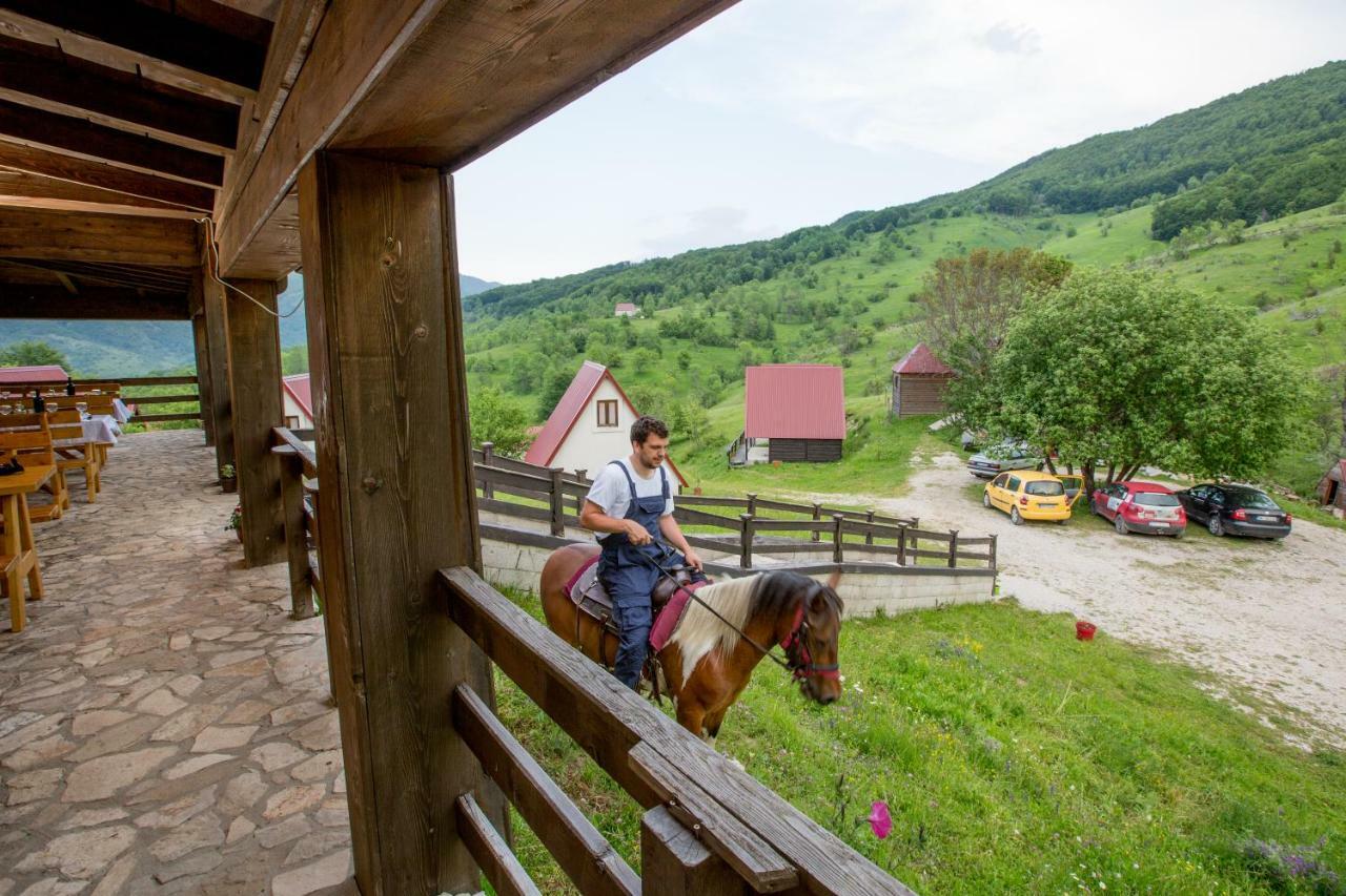 Etno Village Vojnik Šavnik Kültér fotó